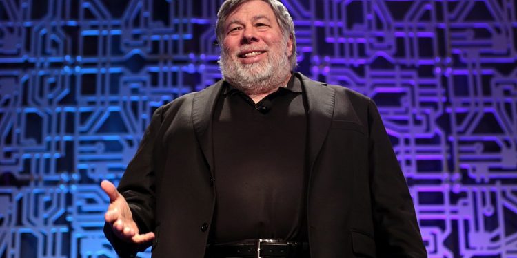 1024px Steve Wozniak 37619872476